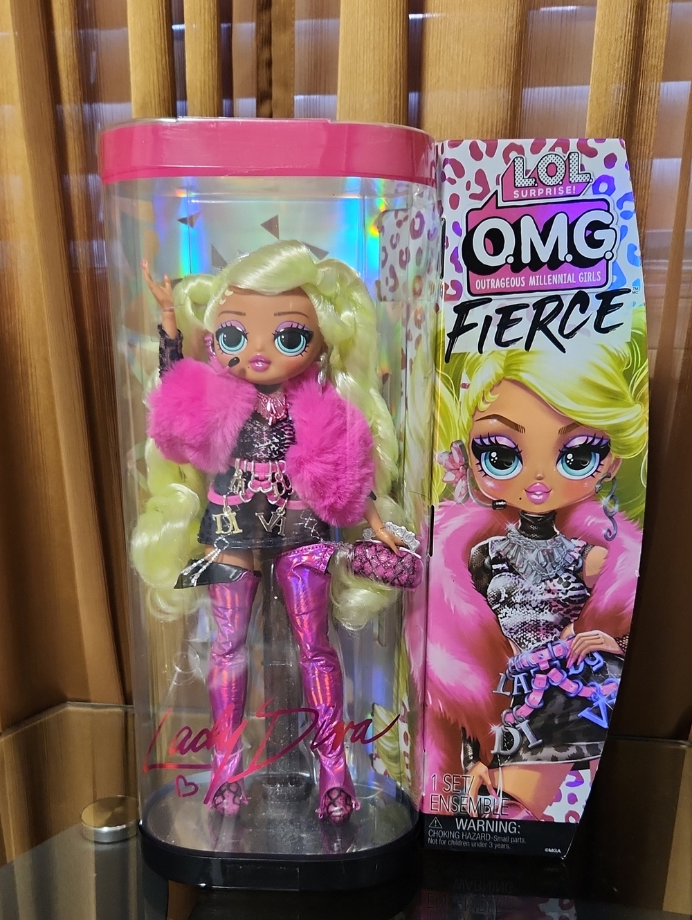 L.O.L. Surprise! OMG Fierce Lady Diva fashion doll